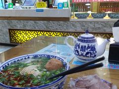 -伊穆祥牛肉面总店·清真