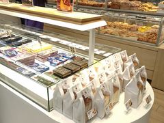 -好利来(青年宫店)