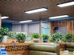 -崴海渔村(虹梅路店)