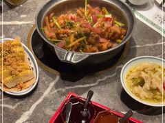 -禄婶鸡煲·打边炉
