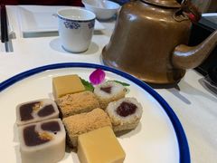 老北京传统小吃-北平楼·烤鸭·北京菜(牡丹园店)