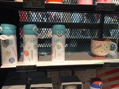 零售区-星巴克(宝山万达店)