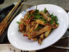 猪耳朵-盱眙小龙虾(天虹店)