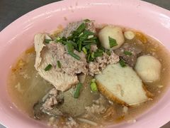 猪肉清汤细河粉-榮泰米粉湯(Left Shop)