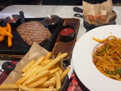 -必胜客(东大桥店)