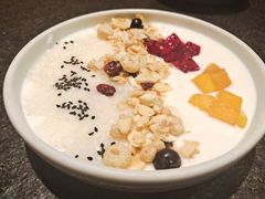 米釀鲜果酸奶-丝路金桃·新疆菜(徐汇店)