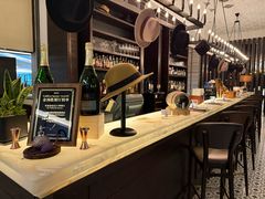 -卡佩罗意大利餐厅及酒吧Al Cappello Trattoria