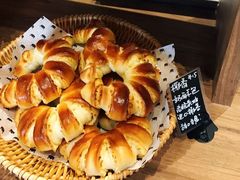 椰香奶酥包-沁屋面包店(人民东路店)