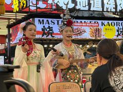 -刘姐啤酒鱼民族演艺餐厅(西街总店)