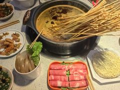 -钢管厂五区小郡肝串串香(蜀都万达店)