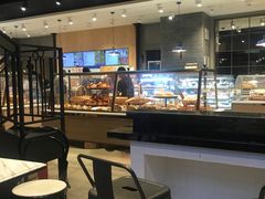 -巴黎贝甜(大宁国际商业广场店)