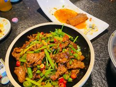 -靠山屯东北农家菜(八龙桥雅苑店)