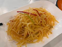 -乡村馕坑肉·烧烤·新疆菜·本地人更爱吃(阿勒泰首店)