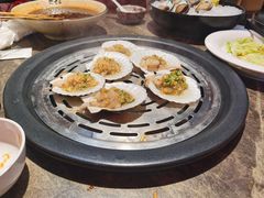俄罗斯大扇贝-日进一片海.生腌海鲜火锅.宵夜烧烤(三里屯总店)