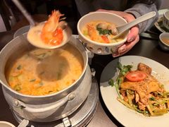 泰式冬阴功虾汤-大头虾越式风味餐厅(光明广场店)