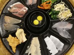 -老国贸云南传统过桥米线(滇池店)