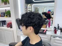 -尤司男士国潮理发馆