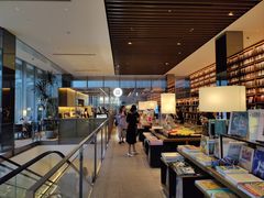 -茑屋书店(天目里店)