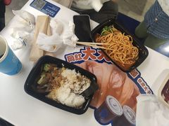 -盒马X会员店(王府井奥莱UP TOWN店)