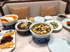 -满江红四季餐厅 · 国家五钻级酒家(新纪元大酒店店)