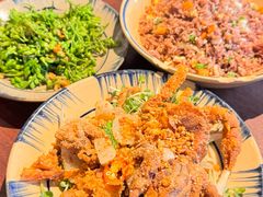 -Cuc Gach Quan Restaurant