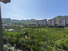 -八达岭孔雀城