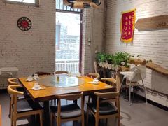 -苹果树下艺术餐厅(宋庄店)