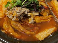 -老表记广西宵夜螺蛳鸭脚煲(东盟店)