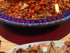 -何师傅美蛙鱼头(汉街店)