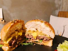 -HIGH FIVE哈福手工汉堡(桂林路店)