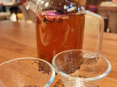 云南墨红玫瑰龙眼清茶-一沙一城·岩烤牛扒(深圳首店)