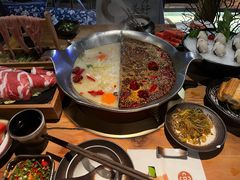 台式麻辣锅-湊湊火锅·茶憩(杭州湖滨银泰in77店)