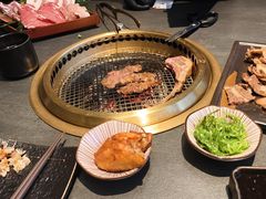 -铭牛烧肉·和牛海鲜自助(高新月牙湖店)