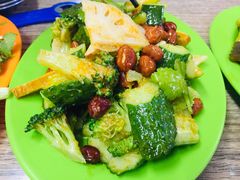 -九喜龙虾(凤城六路直营店)