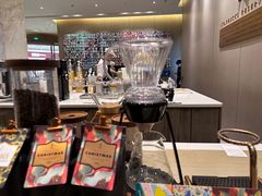 -星巴克臻选(深圳龙华红山天虹店)