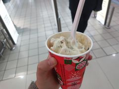 摩卡巧克力暴风雪-DQ·蛋糕·冰淇淋(印象城店)