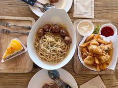 -Common Table · Brunch & Coffee