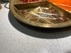 -叁口煮市井老火锅(春熙路店)