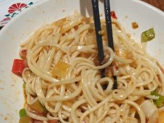 -天山集市(和家乐广场店)