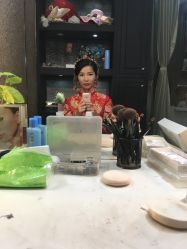 -现代经典婚纱摄影