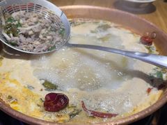 -洱火云南酸菜牛肉火锅(石景山当代商城店)