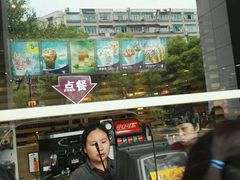 -麦当劳(杭州西湖银泰百货店)