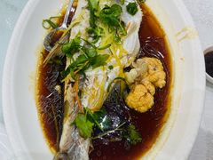 清蒸白鲫-水上人家河鲜