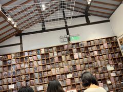 -猫的天空之城概念书店(苏州平江店)