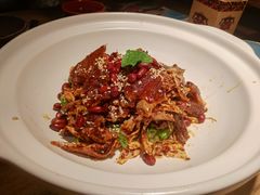 手撕扁担鸡-吃饭皇帝大(解放西路店)