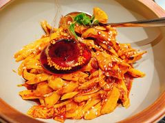 敲糖棒棒鸡-辛香汇·现炒川菜(淮海路百盛店)