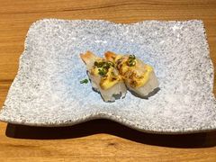 炙烤三文鱼手握-初居食屋日式料理(万象城购物中心店)