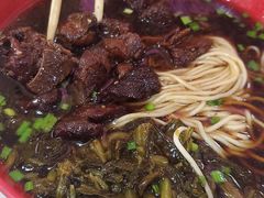 -小龙大肉面馆