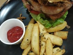 -HELLO 27 意面·沙拉·帕尼尼