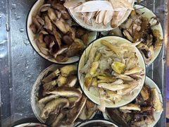 -杨记山珍鸡煲菌汤锅